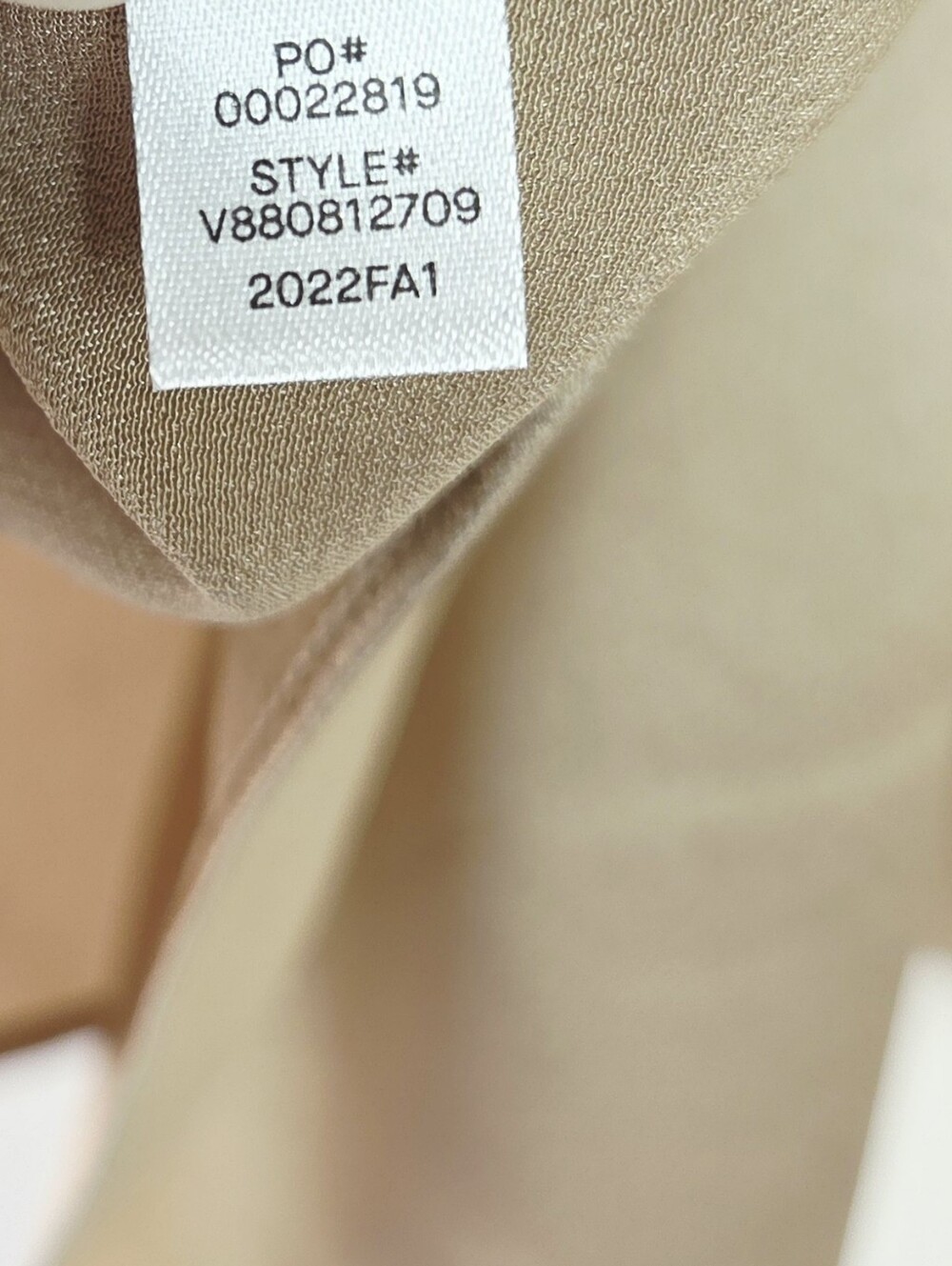Vince Cap-Sleeve Collared Ruched Back Silk Blouse Size XL Cream Champagne - Picture 6 of 7